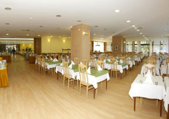 HOTEL DONAT 9