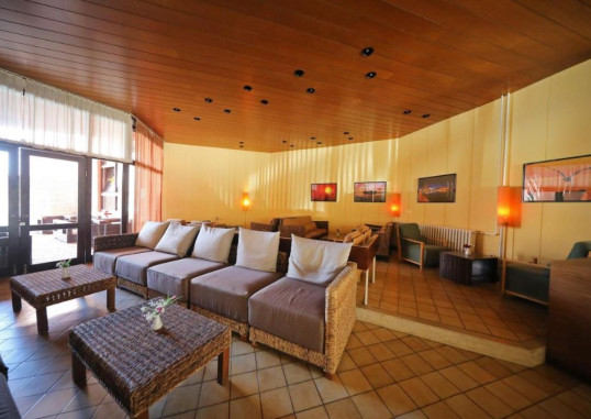 HOTEL DONAT 16