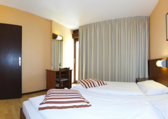 HOTEL DONAT 20
