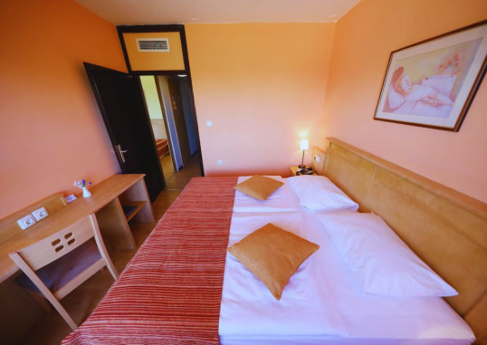 HOTEL DONAT 22