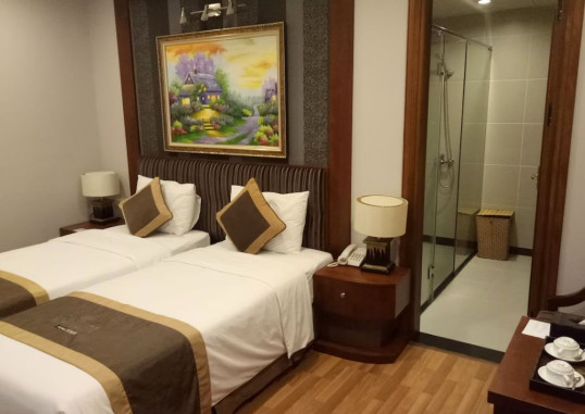 GALLANT HOTEL 16