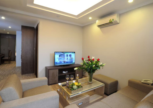 GALLANT HOTEL 24