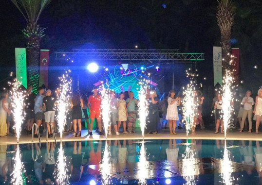 INSULA RESORT & SPA 12