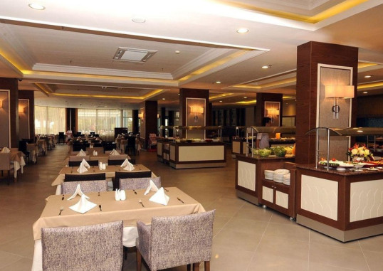 INSULA RESORT & SPA 15