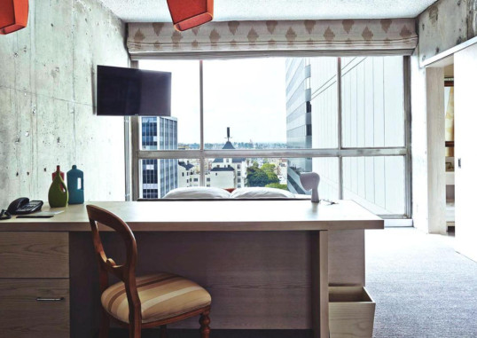 THE LINE HOTEL 6
