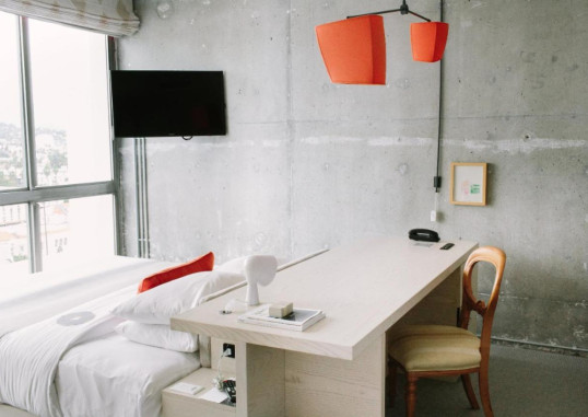 THE LINE HOTEL 7