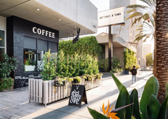 THE LINE HOTEL 33