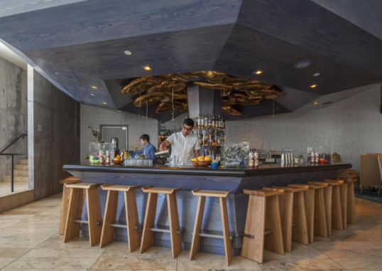 THE LINE HOTEL 24