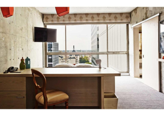 THE LINE HOTEL 28