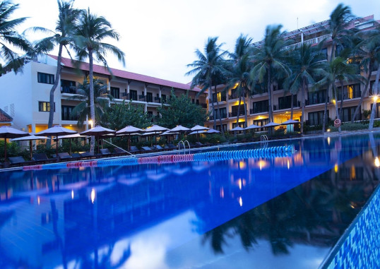 HON ROM CENTRAL BEACH RESORT 18