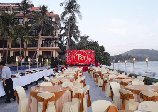 HON ROM CENTRAL BEACH RESORT 41
