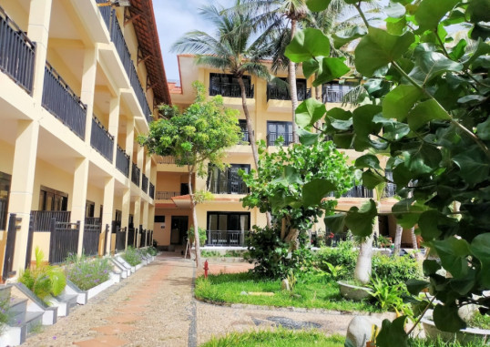 HON ROM CENTRAL BEACH RESORT 43