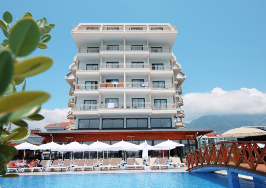 SEY BEACH HOTEL & SPA 1
