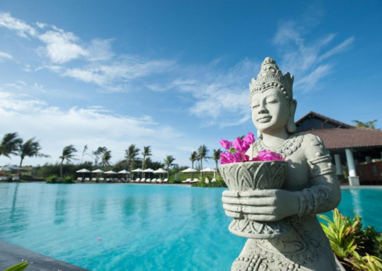 MUINE BAY RESORT 1