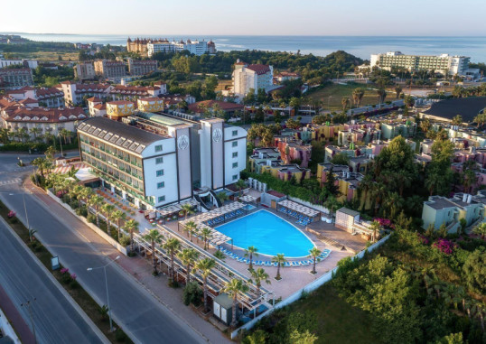 ORFEUS QUEEN HOTEL 1