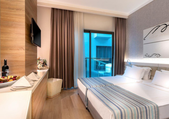 ORFEUS QUEEN HOTEL 5