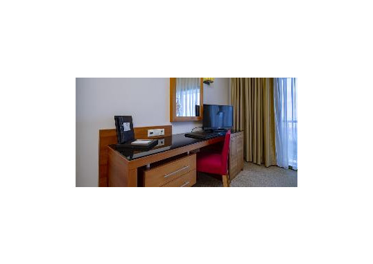 IMPERIAL SUNLAND RESORT & SPA 9