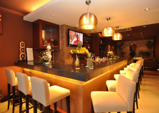 HEMINGWAY'S HOTEL 8