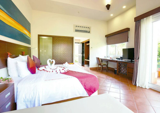 MERCURY RESORT & VILLAS 30