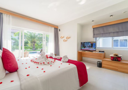 MERCURY RESORT & VILLAS 34
