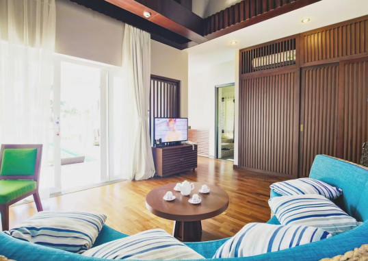 MERCURY RESORT & VILLAS 37
