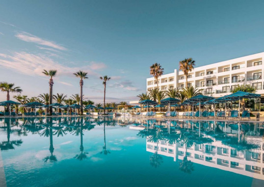 MITSIS FALIRAKI BEACH HOTEL & SPA 1