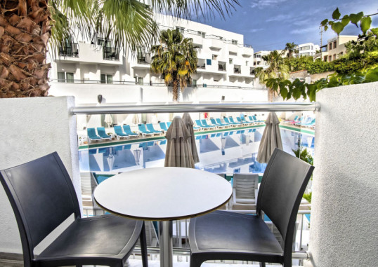 SHARK CLUB HOTEL 7