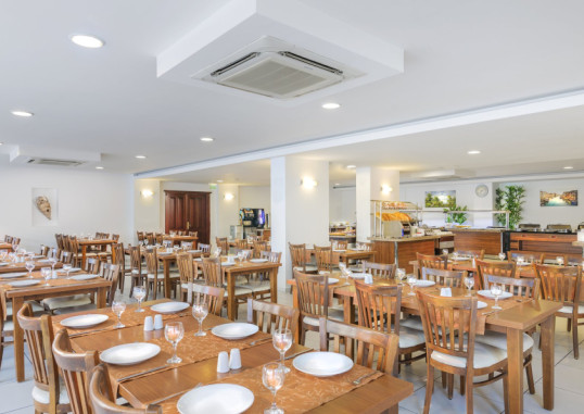 SHARK CLUB HOTEL 10