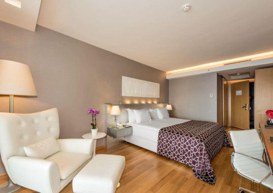 AKRA HOTEL 9