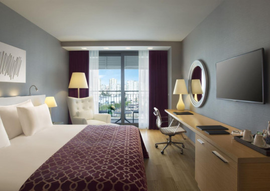 AKRA HOTEL 10