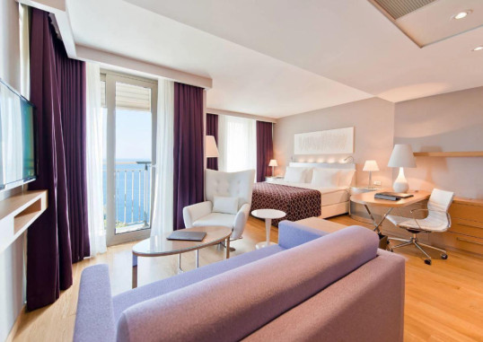 AKRA HOTEL 16