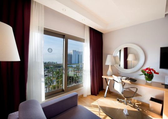 AKRA V HOTEL 32