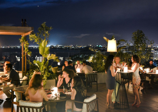AKRA V HOTEL 42