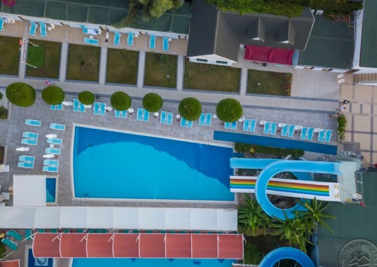 ARMAS BEACH HOTEL 32