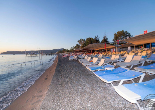 ARMAS BEACH HOTEL 41