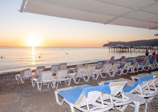 ARMAS BEACH HOTEL 43