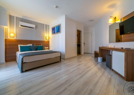 ARMAS BEACH HOTEL 77