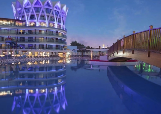 GRANADA LUXURY RESORT & SPA 4