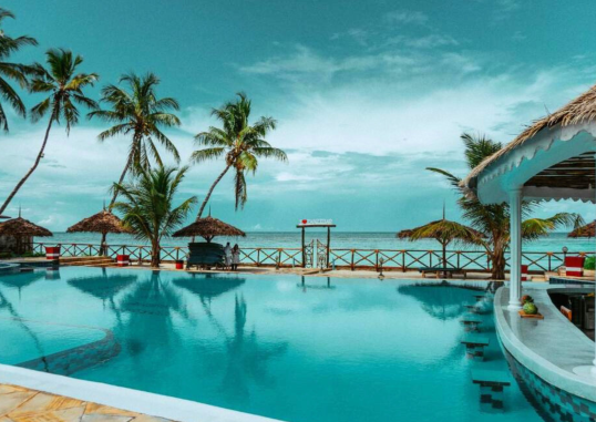 SUNNY PALMS BEACH BUNGALOWS 10
