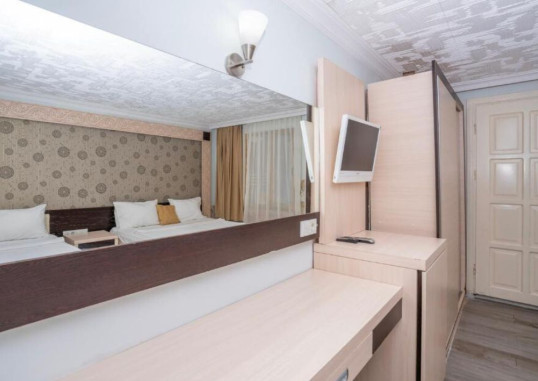 CLUB APERION BEACH 32
