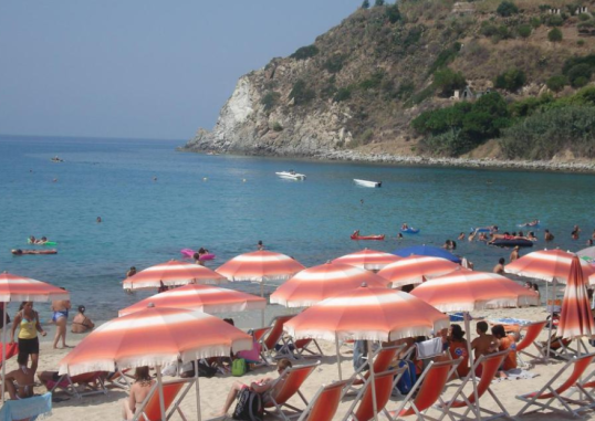 VILLAGGIO PINETA PETTO BIANCO 5