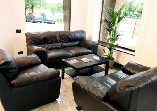 HOTEL AMBIANCE 14