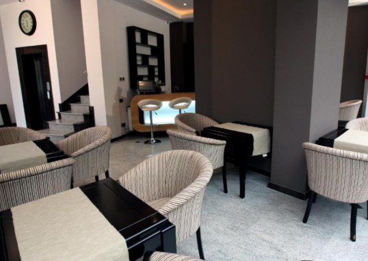 HOTEL AMBIANCE 15