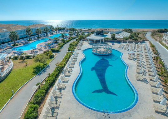 SANDY BEACH RESORT 2