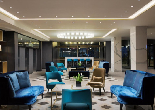 CROWNE PLAZA ZURICH 12