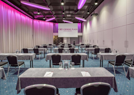 CROWNE PLAZA ZURICH 17