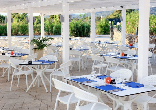 SANDY BEACH RESORT 13