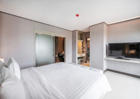 MANHATTAN PATTAYA HOTEL 8