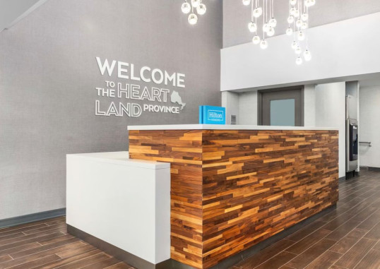 HAMPTON INN SUITES TORONTO DOWNTOWN ONTARIO CANADA 9