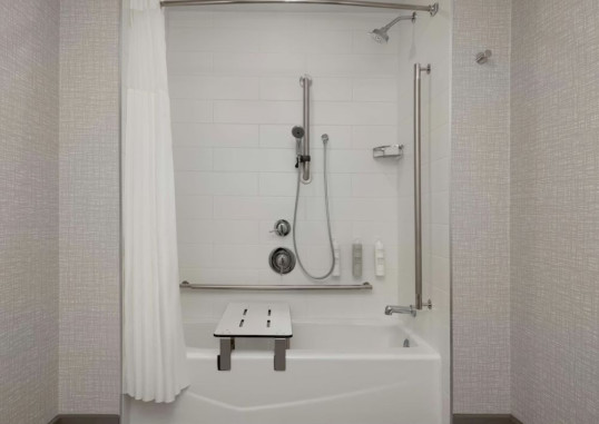 HAMPTON INN SUITES TORONTO DOWNTOWN ONTARIO CANADA 25